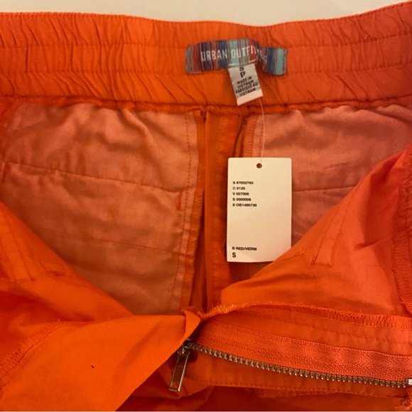 NWT Urban Outfitters Small Orange - Picture 6 of 10